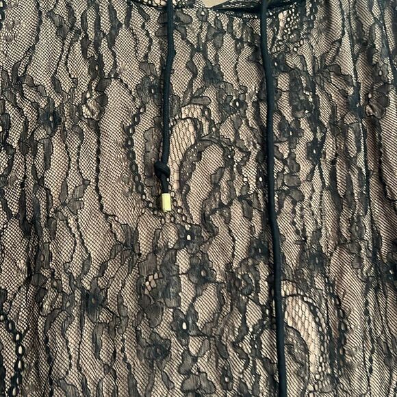 Haute Hippie Black & Tan Lace Hoodie - Sweater Size Small - Front Pocket & Hood - Picture 3 of 6